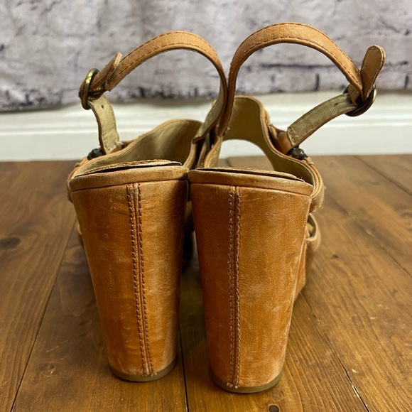Frye Alexa cross cross tan leather wedge sandals size 9.5M - Picture 4 of 11